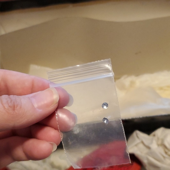 Pierre Dumas red kitten heal sandle.BNWB - Picture 8 of 9